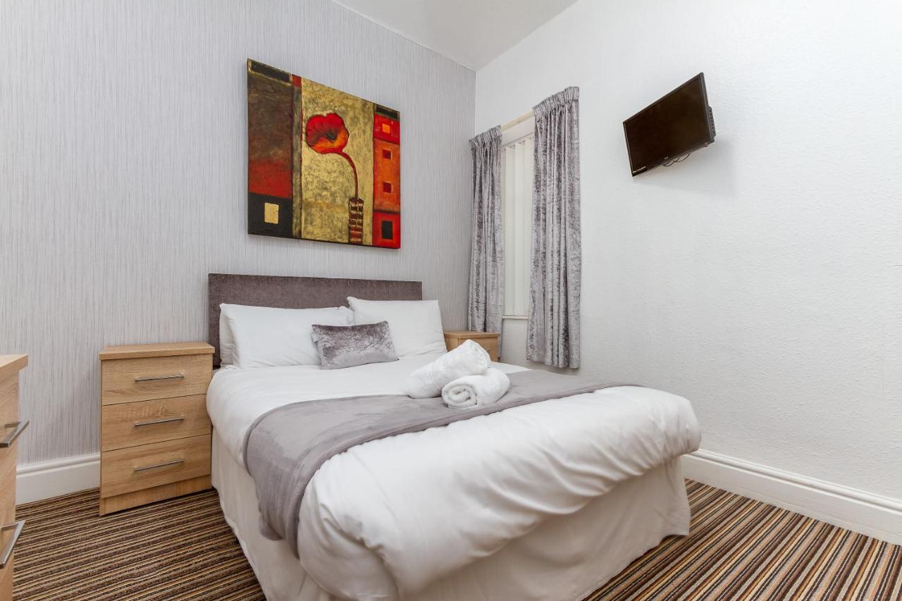 The Sandringham Court Hotel & Apartment Welcoming Large And Small Groups For 15 Years Blackpool Exterior foto