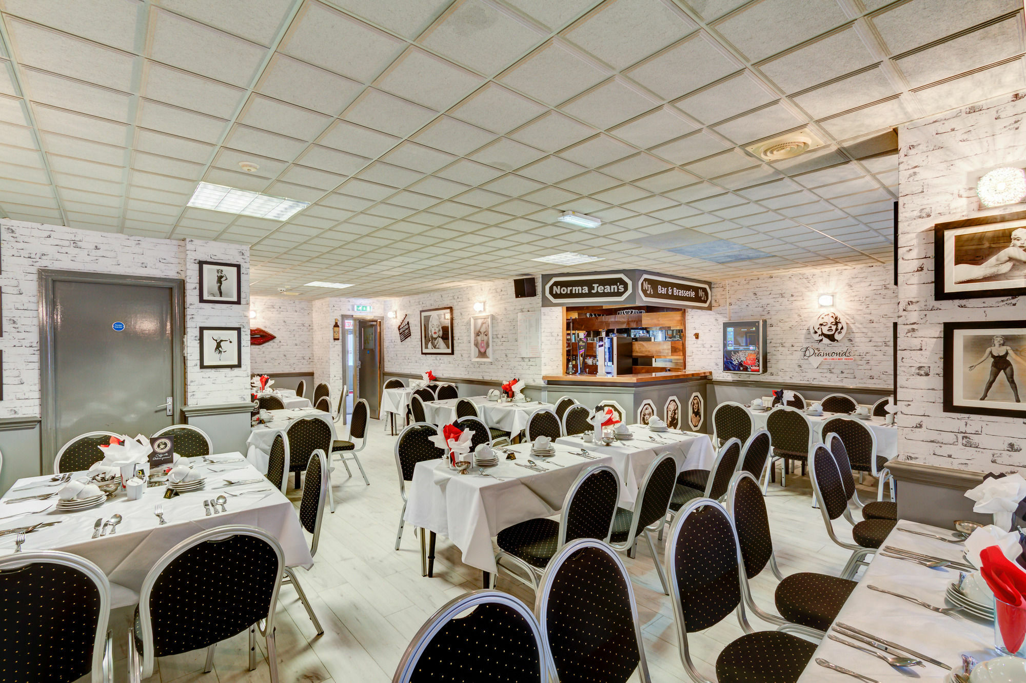 The Sandringham Court Hotel & Apartment Welcoming Large And Small Groups For 15 Years Blackpool Exterior foto
